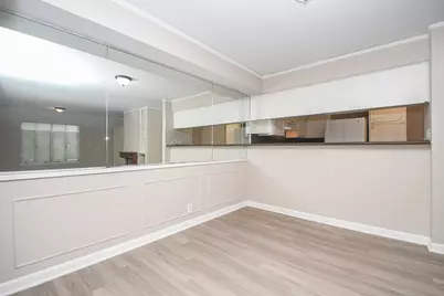 2585 Marilee Lane #2, Houston, TX 77057 - Photo 6