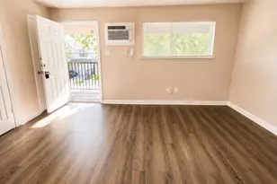 1756 W Main St, Houston, TX 77098 - Photo 6