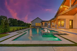 8 Little Sorrell Ct, Tomball, TX 77377 - Photo 2