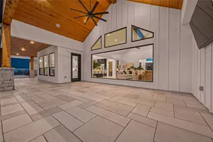8 Little Sorrell Ct, Tomball, TX 77377 - Photo 38