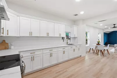 125 N Super Street, Houston, TX 77011 - Photo 8