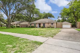 15510 Jersey Dr, Houston, TX 77040 - Photo 2