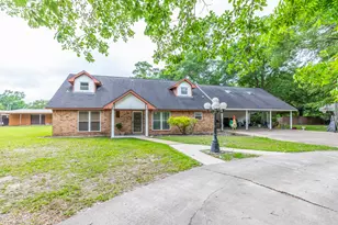 156 Co Rd 818, Buna, TX 77612 - Photo 2
