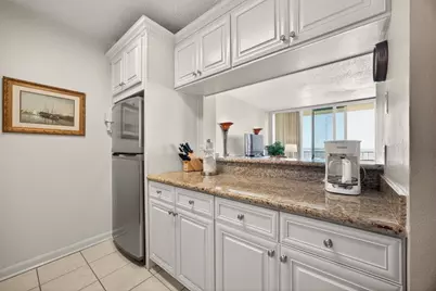 1401 E Beach Drive #505, Galveston, TX 77550 - Photo 10