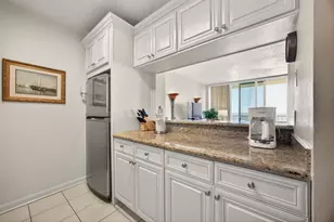 1401 E Beach Dr, Galveston, TX 77550 - Photo 10