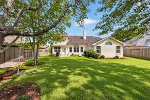 127 N Hawthorne Hollow Cir, The Woodlands, TX 77384 - Photo 32