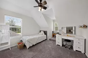 127 N Hawthorne Hollow Cir, The Woodlands, TX 77384 - Photo 26