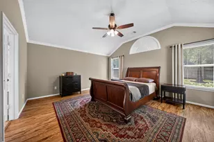 127 N Hawthorne Hollow Cir, The Woodlands, TX 77384 - Photo 20