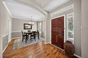 127 N Hawthorne Hollow Cir, The Woodlands, TX 77384 - Photo 6