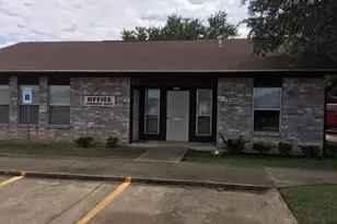 112 Dixon Dr, Devine, TX 78016 - Photo 4