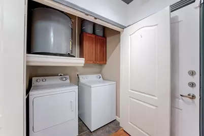 1711 Old Spanish Trail #110, Houston, TX 77054 - Photo 10