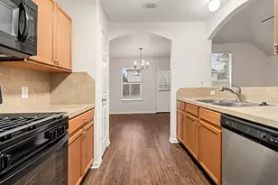 10227 W Rolleston Ln, Houston, TX 77034 - Photo 12