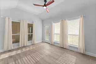 22 Shady Oak Ln, Conroe, TX 77304 - Photo 34