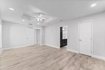 22 Shady Oak Lane, Conroe, TX 77304 - Photo 20