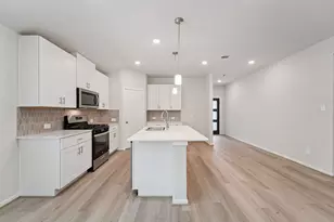 2519 Gray Gale Ct, Baytown, TX 77523 - Photo 10