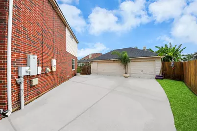 1155 Rustling Wind Lane, League City, TX 77573 - Photo 4