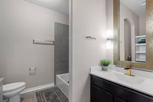 8707 W Cres Lake Cir, Baytown, TX 77521 - Photo 20