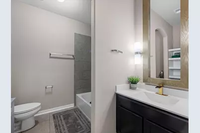 8707 W Crescent Lake Circle, Baytown, TX 77521 - Photo 20