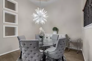 8707 W Cres Lake Cir, Baytown, TX 77521 - Photo 12