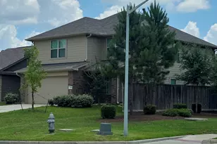 3202 Holly Stokes Wy, Conroe, TX 77301 - Photo 1