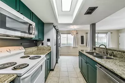 5634 Birchmont Drive #22, Houston, TX 77091 - Photo 8