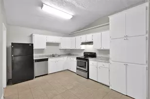 931 W Cavalcade St, Houston, TX 77009 - Photo 14