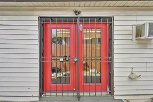 931 W Cavalcade St, Houston, TX 77009 - Photo 8