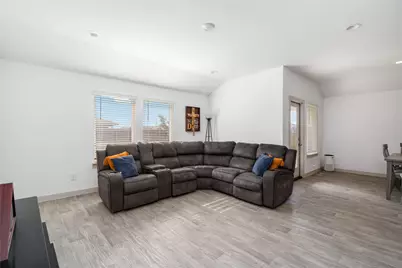 8219 Molasses Way, Rosharon, TX 77583 - Photo 6