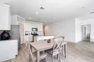 8219 Molasses Wy, Rosharon, TX 77583 - Photo 2