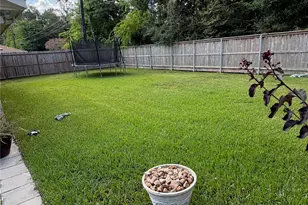 2418 Tinechester Dr, Houston, TX 77339 - Photo 18