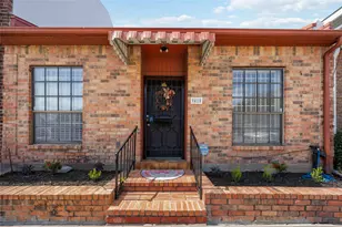 9410 Stonehouse Ln, Houston, TX 77025 - Photo 2