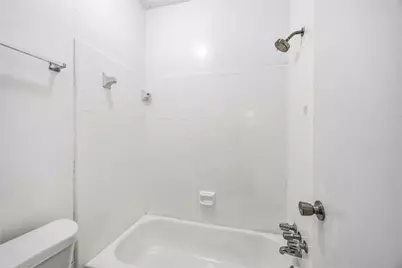 9410 Stonehouse Lane, Houston, TX 77025 - Photo 18