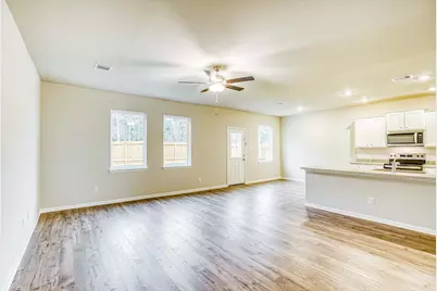 8214 Sunberry Shadow Drive, Houston, TX 77016 - Photo 12