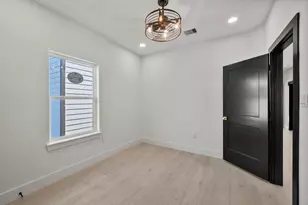 3615 Dreyfus St, Houston, TX 77021 - Photo 12