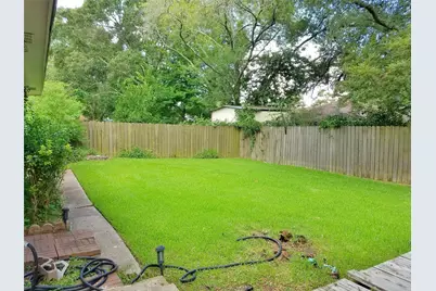 3800 Kingsway Drive, Baytown, TX 77521 - Photo 36