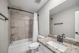4719 Glen Isle Dr, Houston, TX 77009 - Photo 38