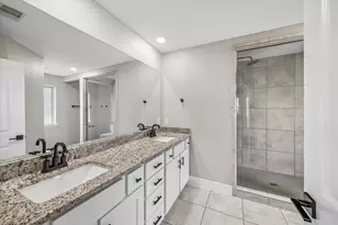 4719 Glen Isle Dr, Houston, TX 77009 - Photo 28