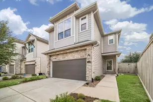 4719 Glen Isle Dr, Houston, TX 77009 - Photo 2