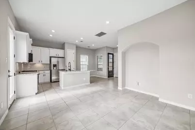 4719 Glen Isle Drive, Houston, TX 77009 - Photo 8