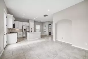 4719 Glen Isle Dr, Houston, TX 77009 - Photo 8