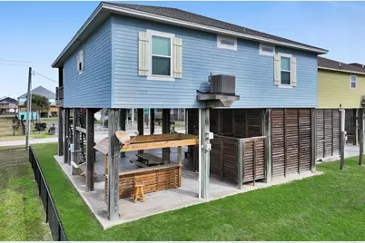 857 Wommack, Crystal Beach, TX 77650 - Photo 12