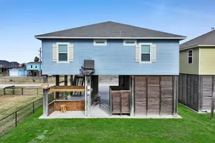 857 Wommack, Crystal Beach, TX 77650 - Photo 8