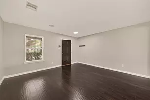 18302 Walden Gate Ln, Cypress, TX 77433 - Photo 10