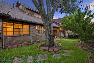 11 Pembrook Court, Bellaire, TX 77401 - Photo 30