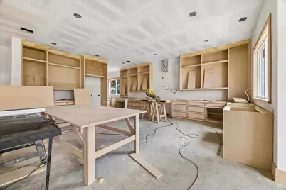 1050 W 42nd Street, Houston, TX 77018 - Photo 6
