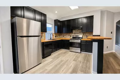 4031 Raspberry Court, Dickinson, TX 77539 - Photo 8