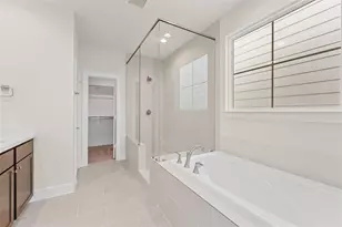 2706 Grand Fountains Dr, Houston, TX 77054 - Photo 16