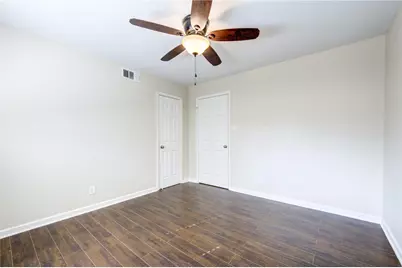 9611 Greenwillow Street, Houston, TX 77096 - Photo 14