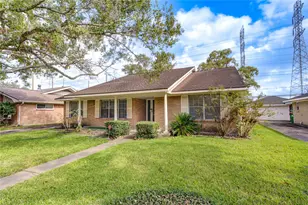 9611 Greenwillow St, Houston, TX 77096 - Photo 24