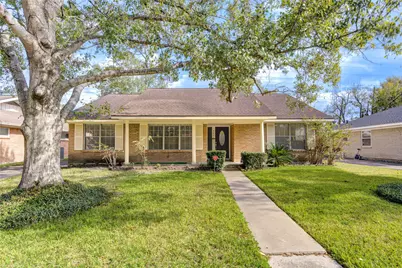 9611 Greenwillow Street, Houston, TX 77096 - Photo 2